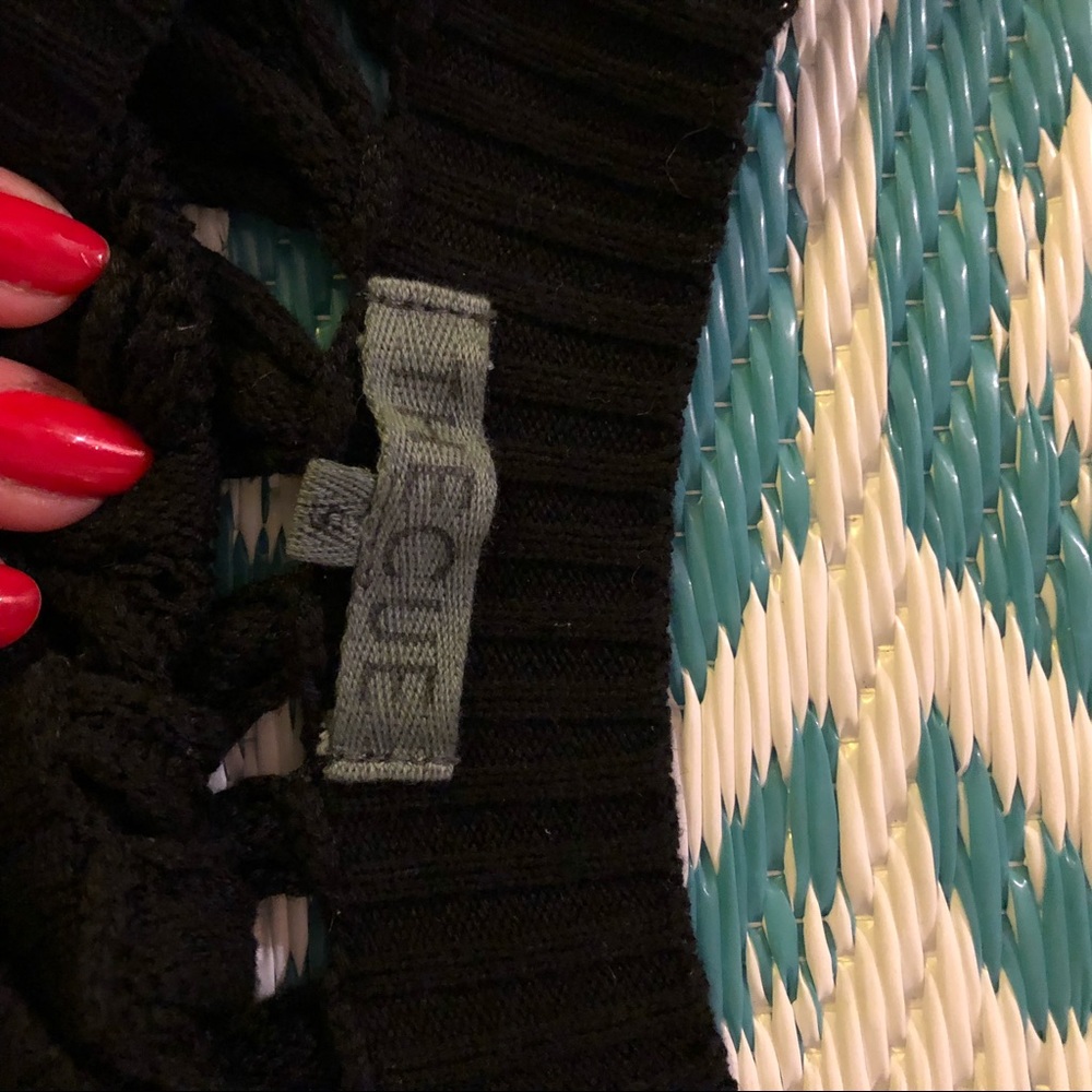 The cue black sweater - Picture 3 of 3